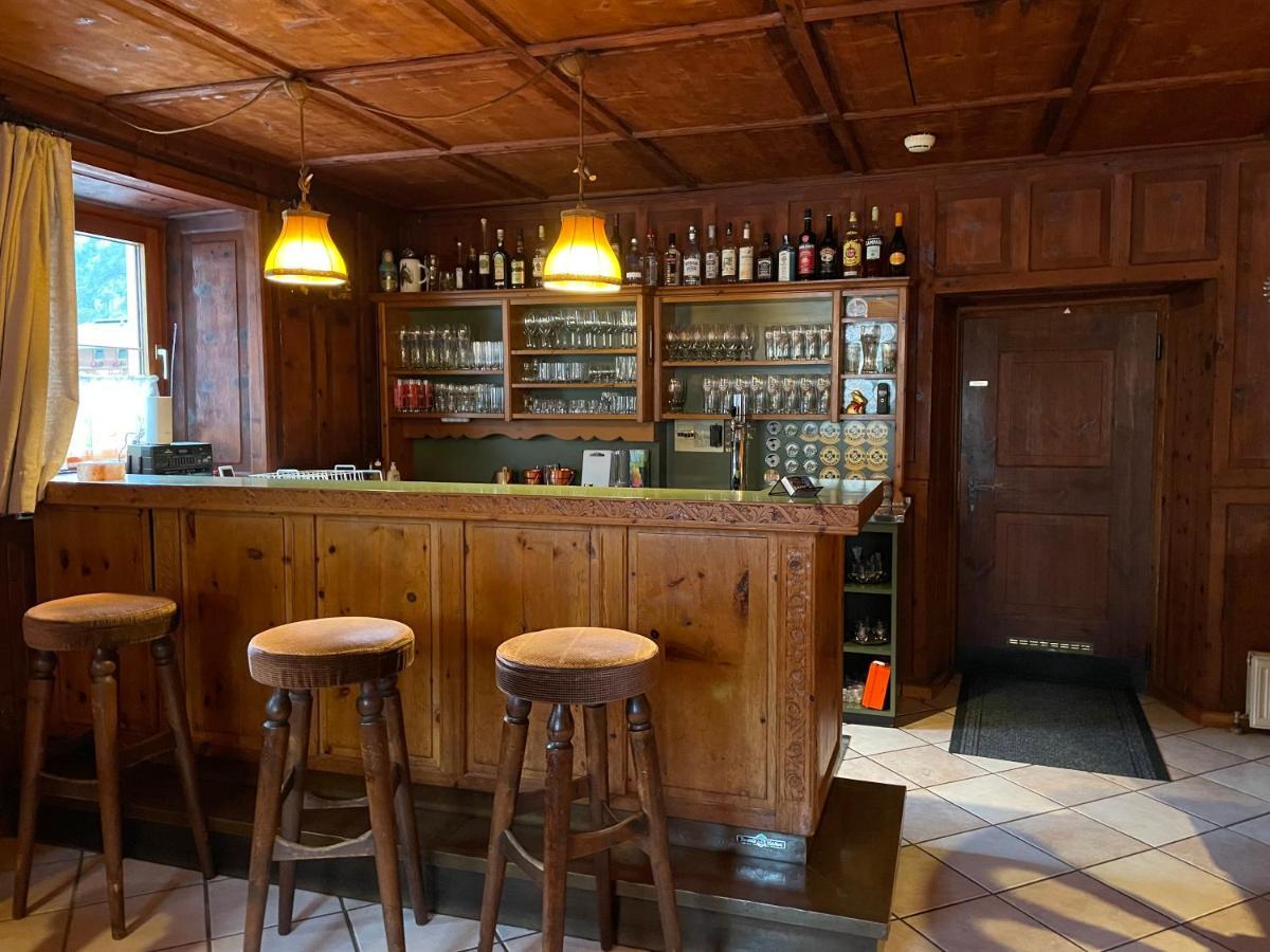 Bed and Breakfast Goldener Adler Шарниц Экстерьер фото