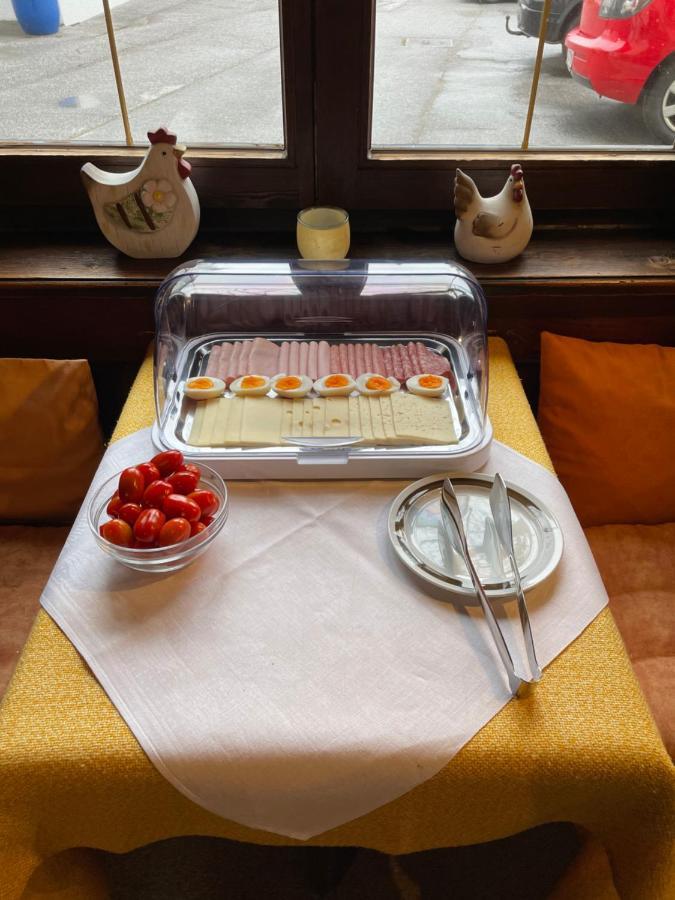Bed and Breakfast Goldener Adler Шарниц Экстерьер фото