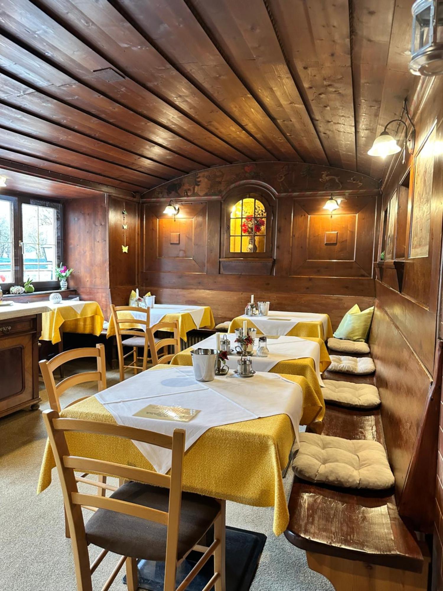 Bed and Breakfast Goldener Adler Шарниц Экстерьер фото