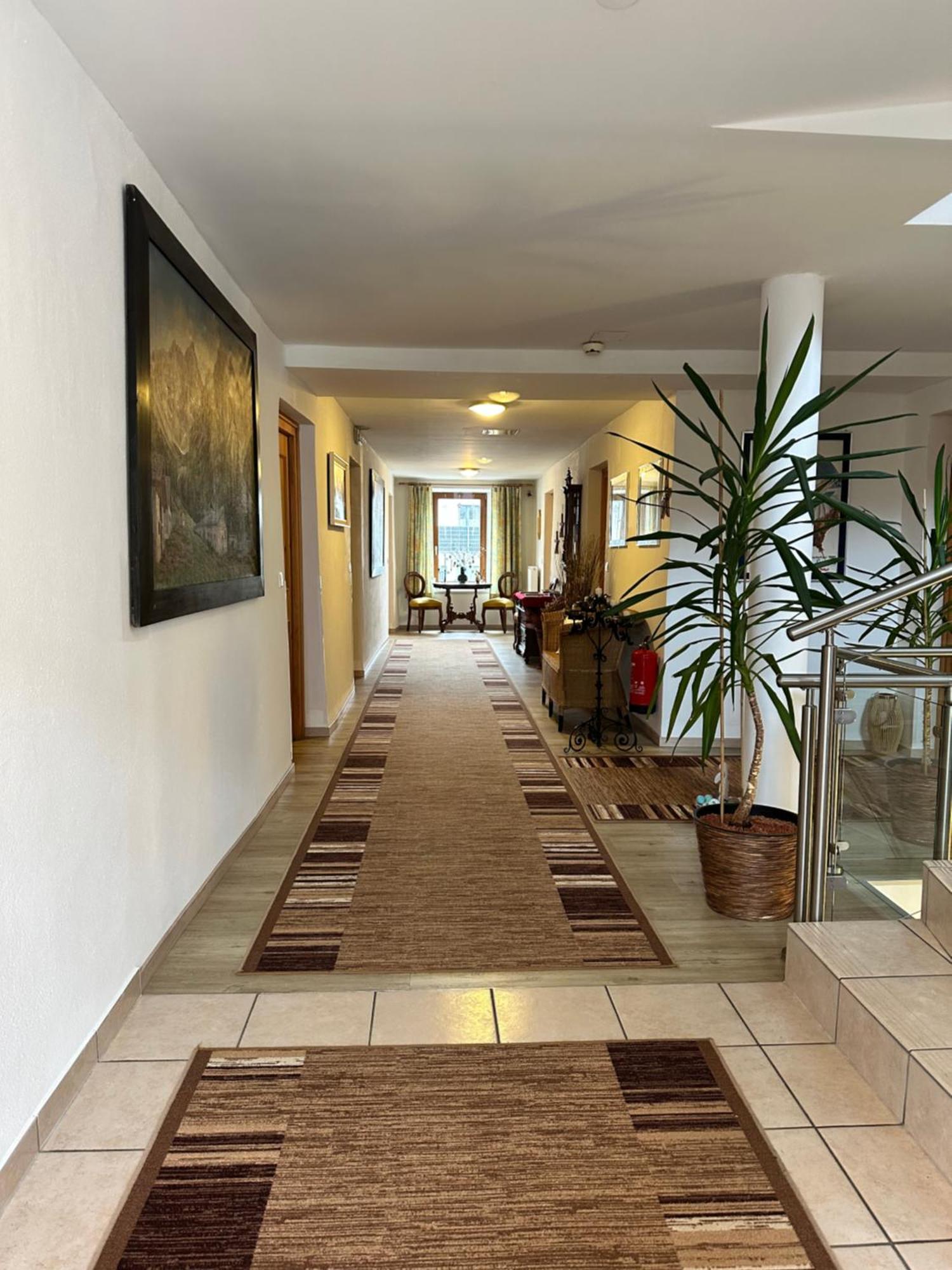 Bed and Breakfast Goldener Adler Шарниц Экстерьер фото
