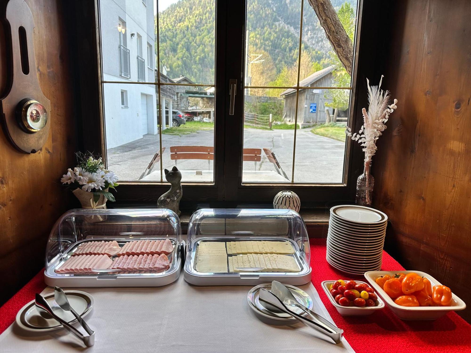 Bed and Breakfast Goldener Adler Шарниц Экстерьер фото